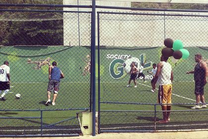 Fotballkamp med menigheten