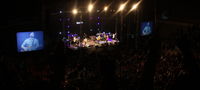 God stemning paa Hillsong-konsert!
