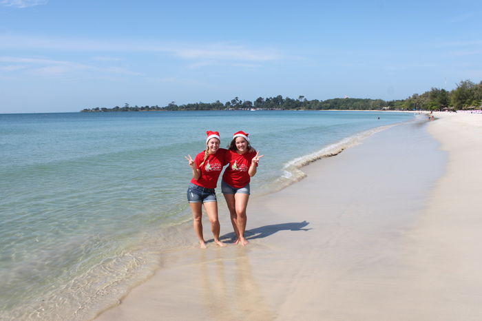Ingen grunn for bekymring for å feire jul langt borte fra familien! Julebudskapet er det samme, uansett om du sitter med gode venner på en strand i stillehavet eller hjemme i kalde Norge.