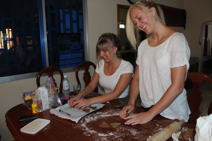 Pepperkakebaking er viktig for å få julestemninga på plass