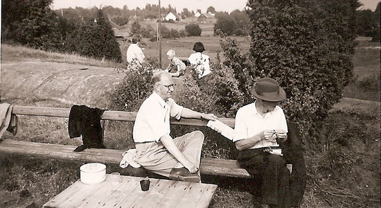 Harald Sørum og Georg Hansen på Solskinnsberget (Juniorleir 1957)