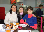 Детей с особыми потребностями и их родителей приняли в церкви-кафе 