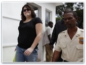Одна из двух задержанных на Гаити миссионерок освобождена