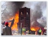 В США сгорели две баптистские церкви