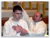 22 человека приняли крещение в Омске