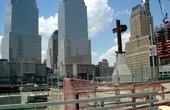 В США атеисты требуют удалить крест с места трагедии 9/11