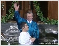 Крещение в Московской центральной церкви | ВИДЕО