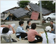 Организация по переводу Библии помогает жертвам землятресения в Японии