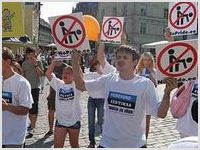 Христиане Риги выступили против шествия геев и лесбиянок 