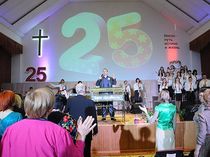 Церковь «Свет жизни»  отпраздновала 25-летие