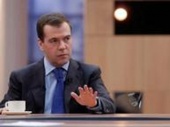 Дмитрий Медведев против запрета на продажу табака и алкоголя