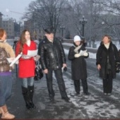 В Латвии молятся, чтобы не было погромов 