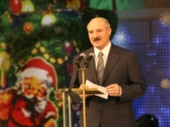 Людская зависть, воровство, обман, спекуляции на финансовых рынках, коррупция накапливались годами и захлестнули весь мир", - заявил А.Лукашенко