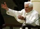 Папа Римский обрастает подозрениями?