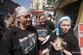 В центре Москвы проходит акция противников гей-парада