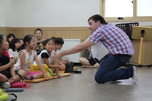 Российские миссионеры детям Кореи