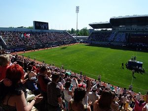 12 тысяч человек молились на стадионе в Запорожье