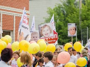 Баптисты и католики прошли по улицам Кирова
