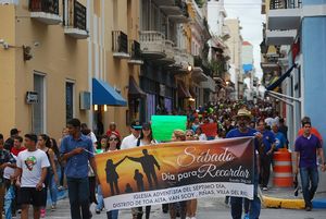 Сотни адвентистов  вышли на улицы Пуэрто-Рико 