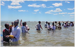 Евангелизация закончилась крещением 749 человек