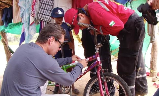Адвентисты раздают велосипеды