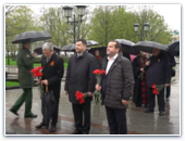 День Победы I протестанты России у могилы Неизвестного солдата