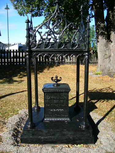 Minnesmerke over Knut Ramshardt Ørn på Lie gravplass