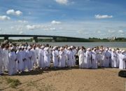 Омские баптисты провели совместное крещение