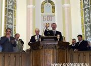 85 человек приняли крещение в крещенский вечер в Москве