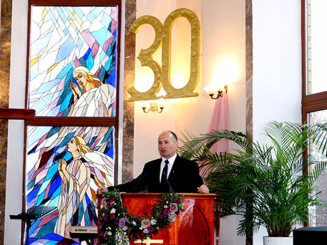 Фоторепортаж о праздновании тридцатилетия немчиновской церкви ЕХБ «Благовещение»  