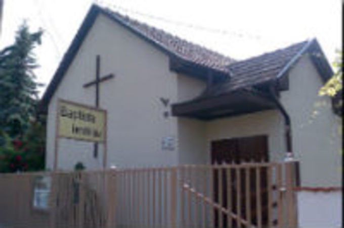 Венгерские баптисты предлагают независимым церквям помощь в их признании государством
