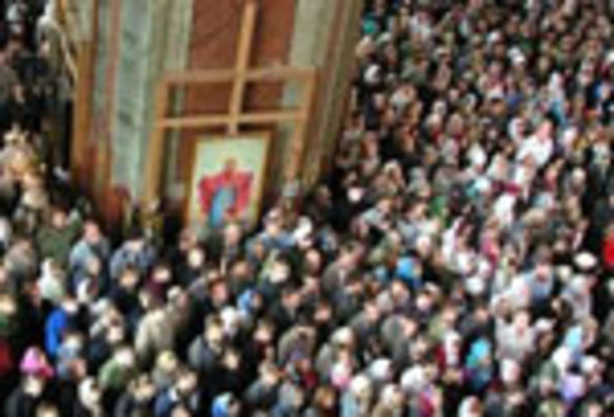 Православные Липецка совершили очередной крестный ход к церкви, которую занимает община ЕХБ