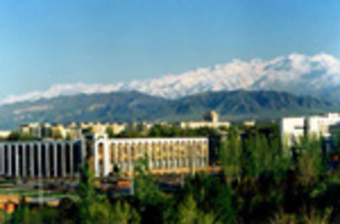 Бишкек и Душанбе ужесточают регламентацию жизни иноверцев