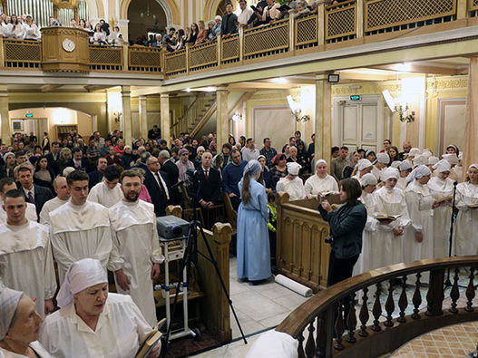 Фоторепортаж о крещении в Московской центральной церкви ЕХБ 