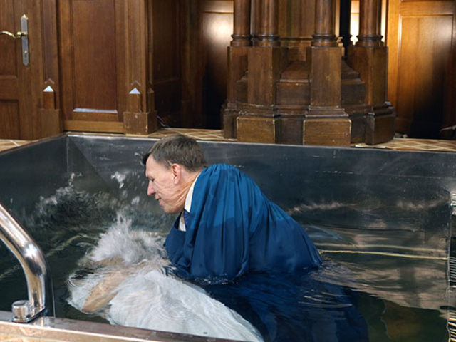 Photo report - Baptism at Moscow’s Central Baptist Church