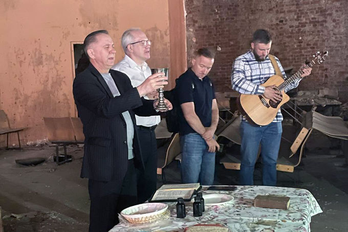 Первое богослужение в Доме Евангелия, спустя 94 года после конфискации