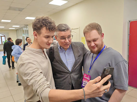 Большой фоторепортаж о медиаконференции 2025