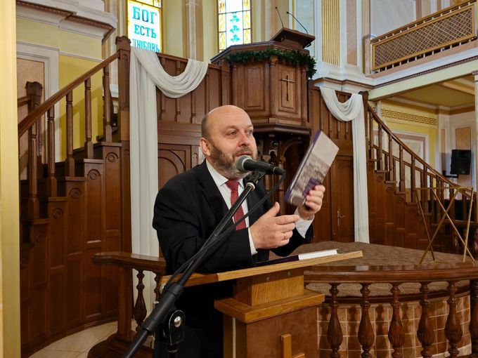 The book, "The Birth of Moscow’s Evangelical Community," presented