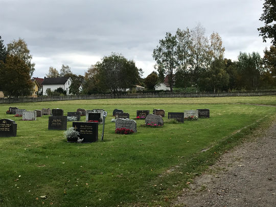 Dugnad på Kronborg kirkegård