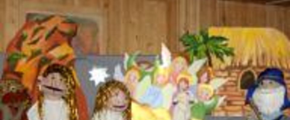Кукольный спектакль завершился искренней молитвой детей и родителей
