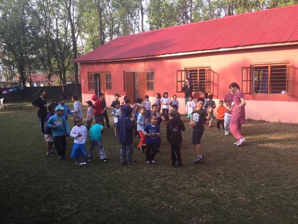 Российские и белорусские миссионеры провели лагерь для детей-сирот из Непала