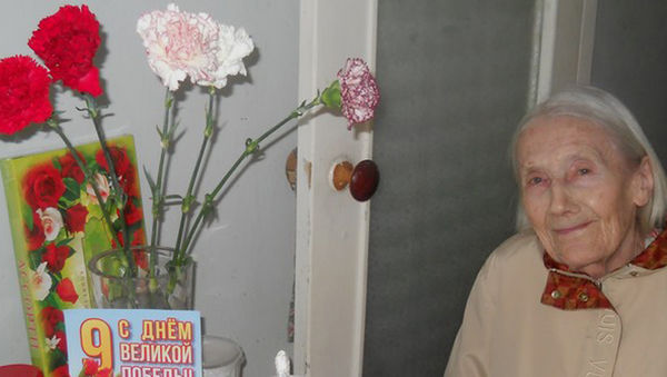 В День Победы прихожане новосибирской церкви «Миротворец» посетили своих сестёр – ветеранов и детей войны
