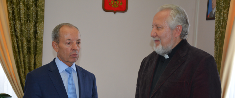 Епископ Сергей Ряховский встретился с заместителем главы администрации Барнаула
