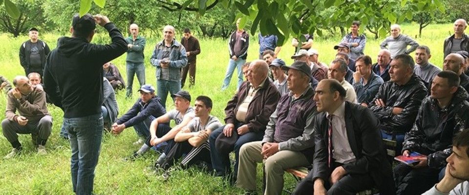 Около ста мужчин Северного Кавказа провели молитву в горах
