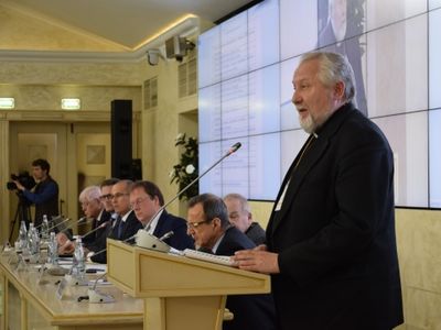 Епископ Сергей Ряховский: «Первые созывы Общественной палаты были более гламурно-правозащитные, сейчас будет больше серьезной работы»