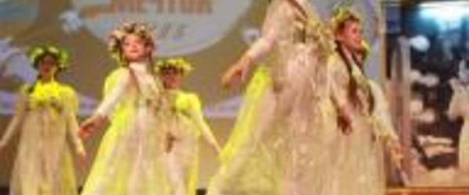 Более 350 детей и взрослых из 18 городов России приняли участие в фестивале "Движимые мечтой KIDS 2014" в Краснодаре