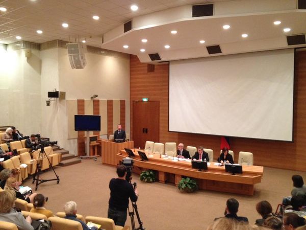 Пастор Андрей Гусев выступил в Госдуме с докладом о помощи пожилым людям