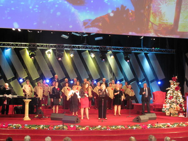 Специальное рождественское богослужение для пожилых людей провели в московской церкви ХВЕ «Благая весть»
