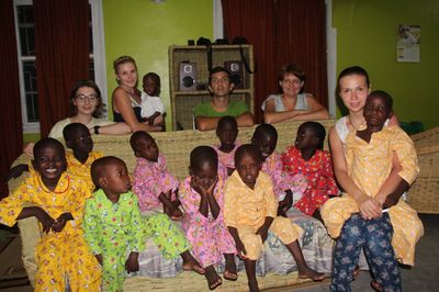 Миссия в «Папином Доме» в Африке