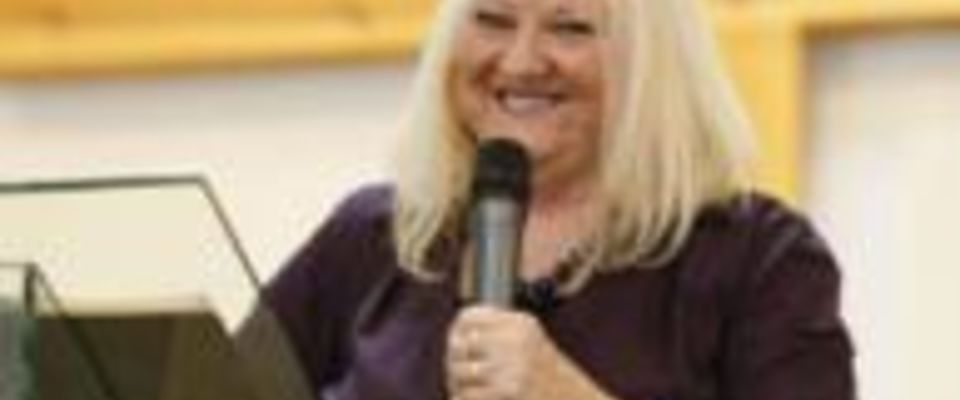 Международная служительница и миссионер Линда Тернер провела два служения в Нижневартовской церкви «Слово Жизни». 